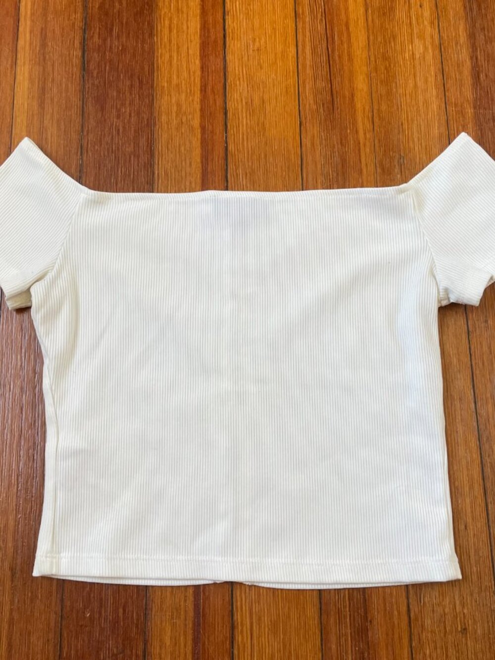 Topshop Women's White Off-The-Shoulder Crop Top with Clasp Details - Picture 3 of 5